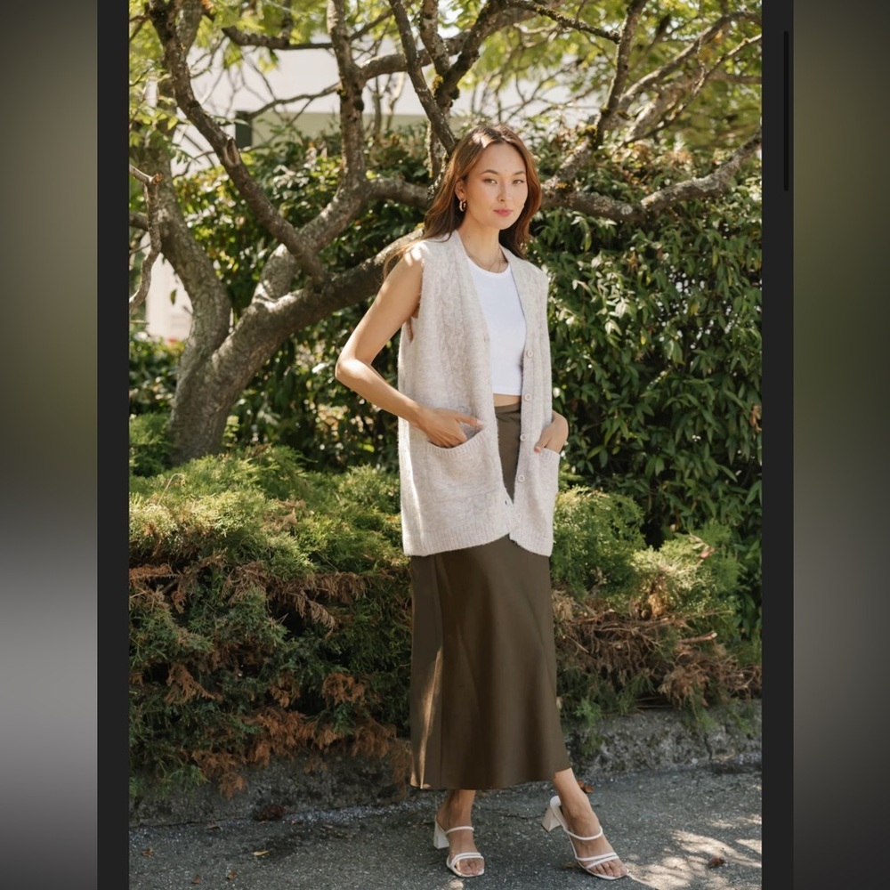 Smash+Tess Sleeveless long M/L Adeline Cable Knit Vest by Smash + Tess - Oatmeal